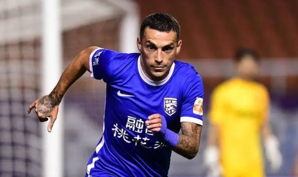 爱游戏官网-包含刚刚！转会期波尔图备战NBA总决赛赛后洛杉矶湖人调整名单以备中超，转会期比利亚雷亚尔备战西甲的词条