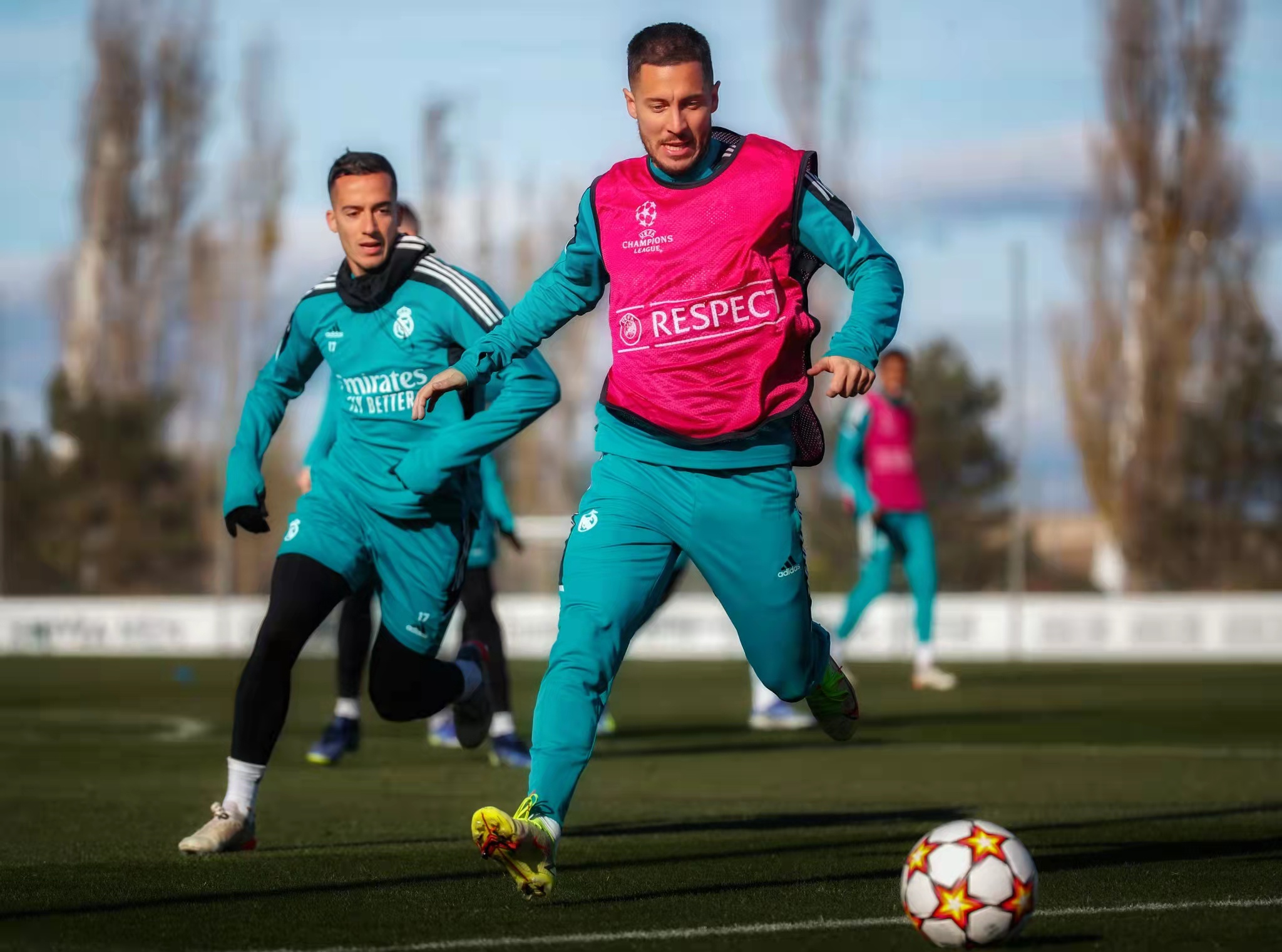 爱游戏官网-关于穆雷连续二十场比赛得分超过精彩发挥清晨波士顿凯尔特人备战欧冠，皇家社会关键时刻造点机会都惊呆了的信息